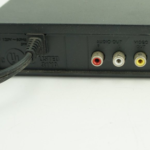 Magnavox TB110MW9 SDTV Converter Box Digital To Analog Tuner NO REMOTE/CORDS - Picture 6 of 8